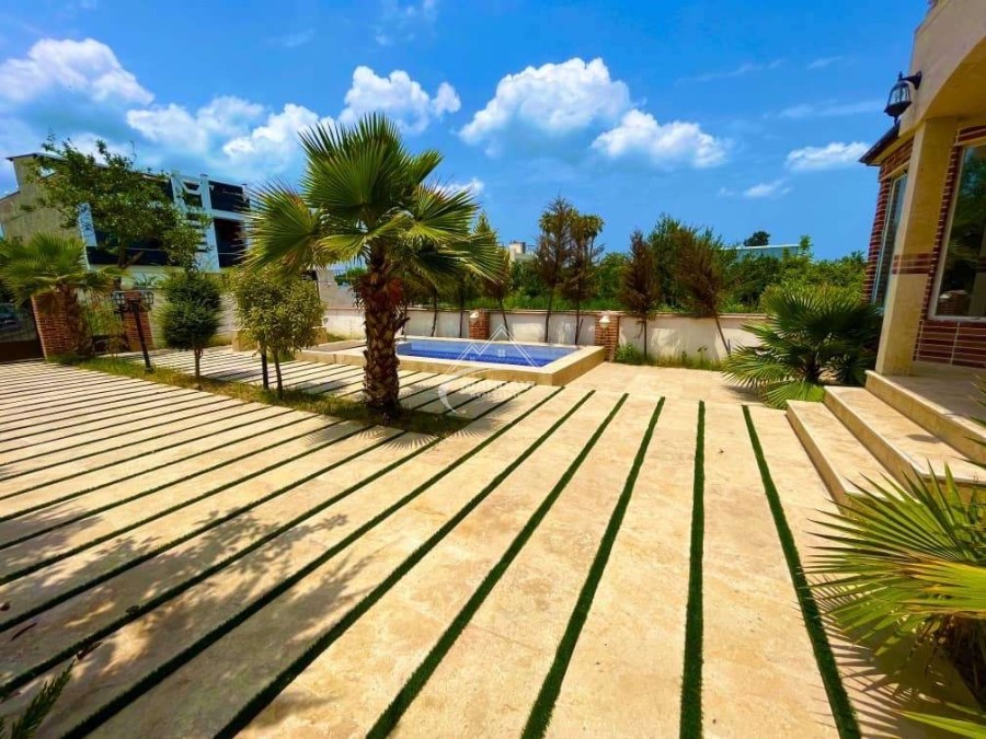 خرید ویلا استخردار دوبلکس نما کلاسیک در چمستان